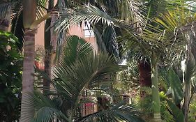 Constantaras Apartments